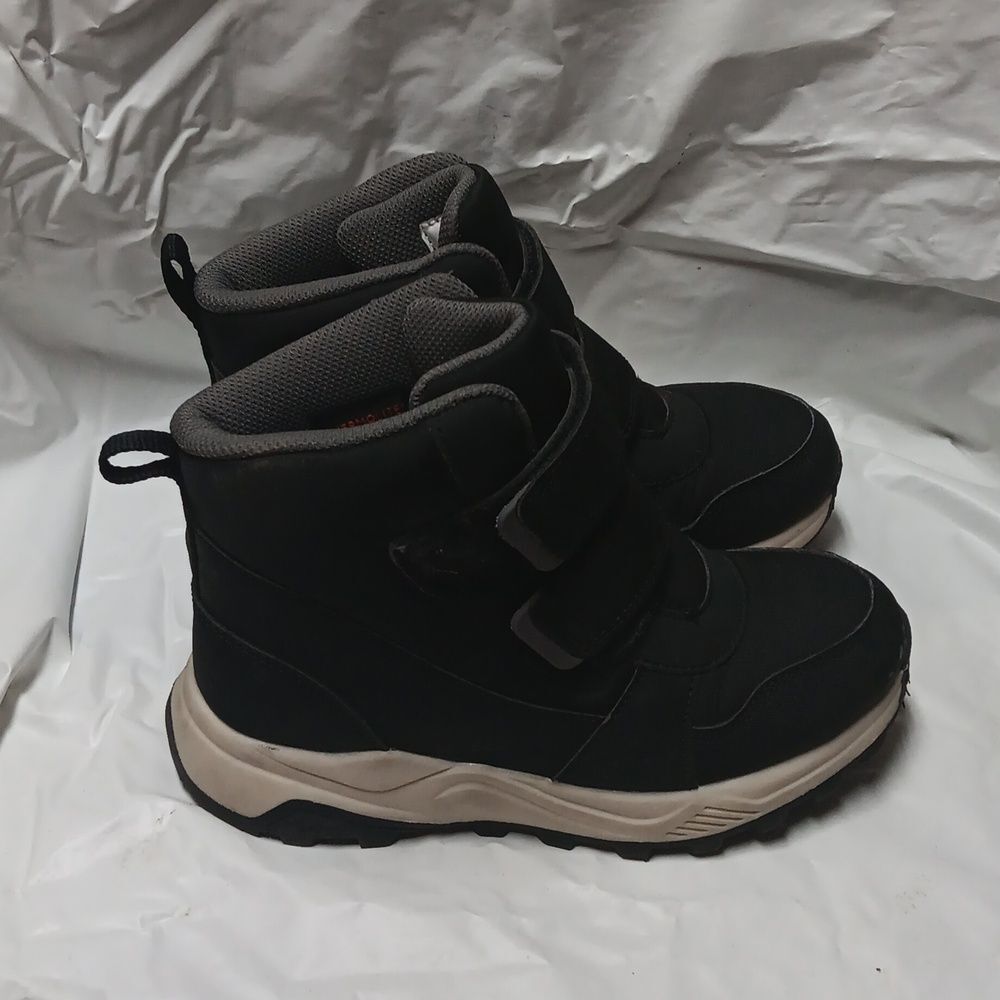 All In Motion Boys Arrow Hiker Winter Black and Gray Boots Size 1